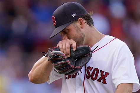 Red Sox playoff hopes look dashed after Astros complete demoralizing sweep